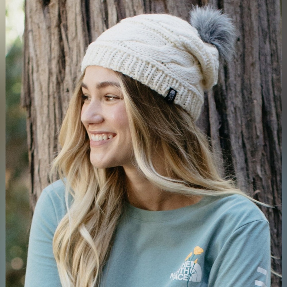 THE NORTH FACE Triple Cable Womens Pom Beanie
